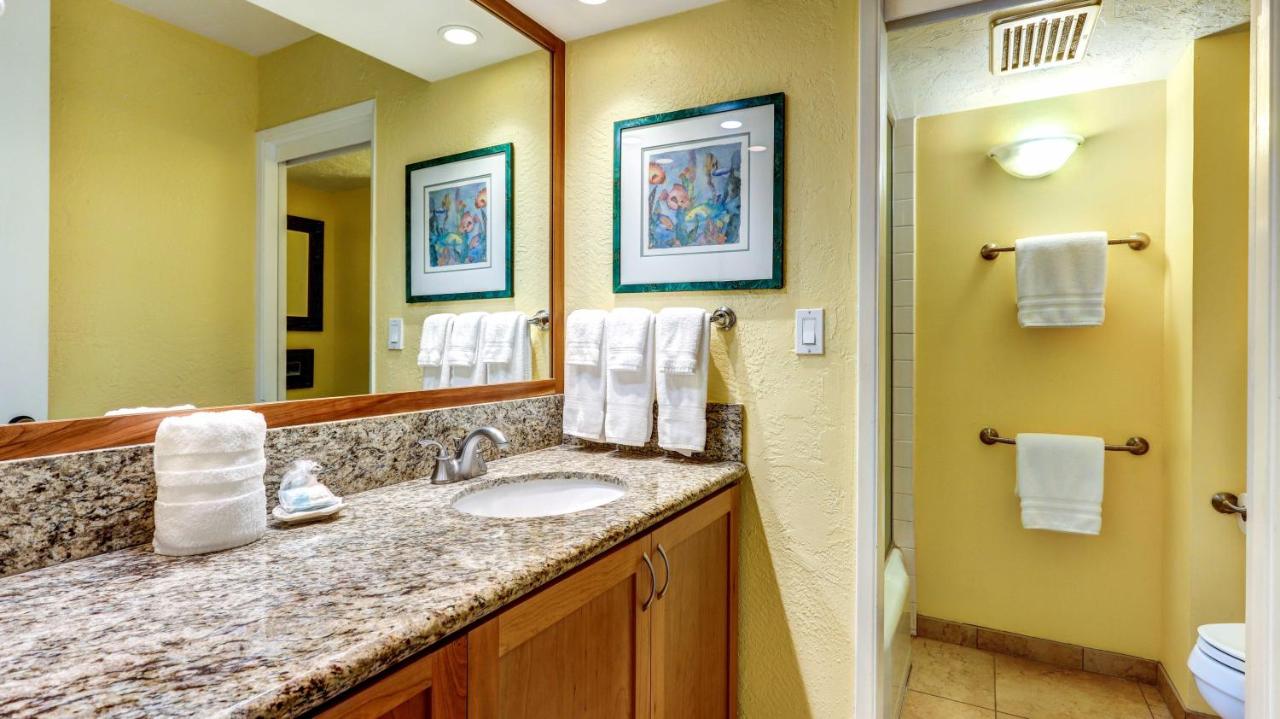 | Papakea K303 2bed/2bath stunning ocean & pool views