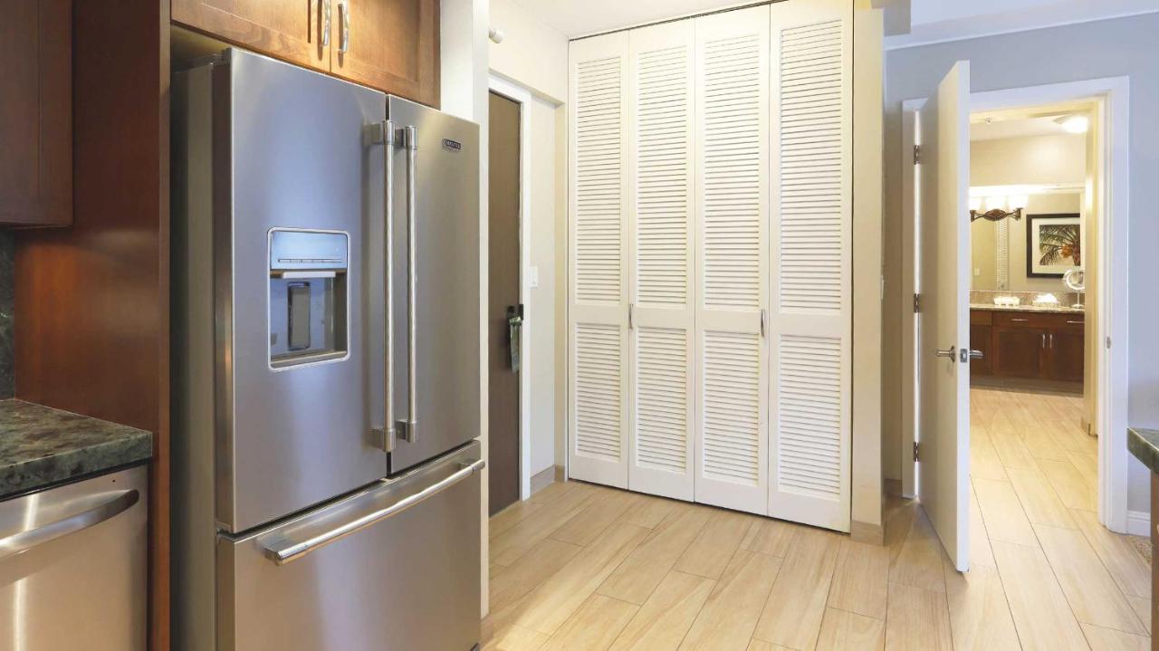  | Maui Westside Presents: Whaler 420 - Best location in Kaanapali beach