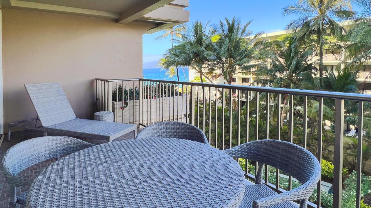  | Maui Westside Presents: Whaler 420 - Best location in Kaanapali beach