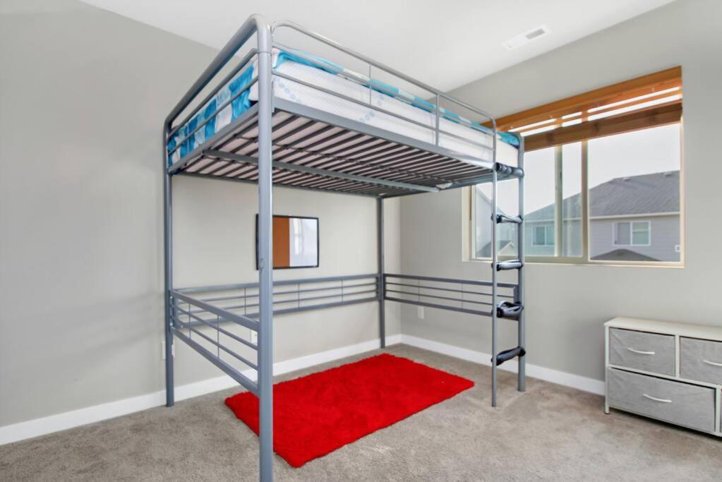 | Quiet family sized home