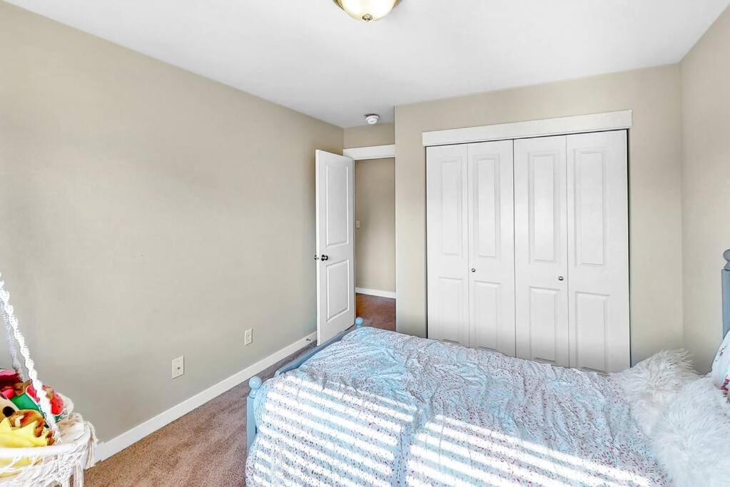 | Quiet family sized home