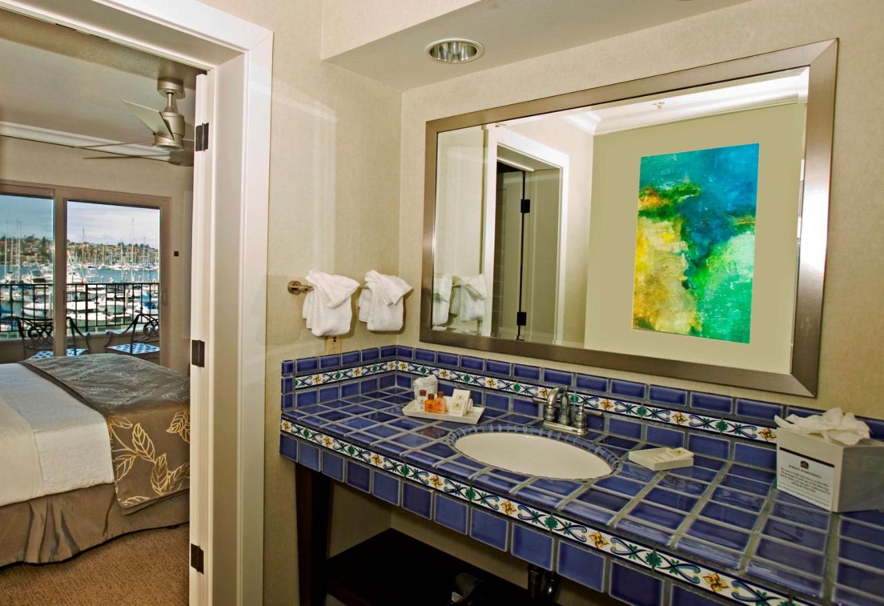 King Suite with Sofa Bed with Marina View at Best Western Plus Island Palms Hotel & Marina
