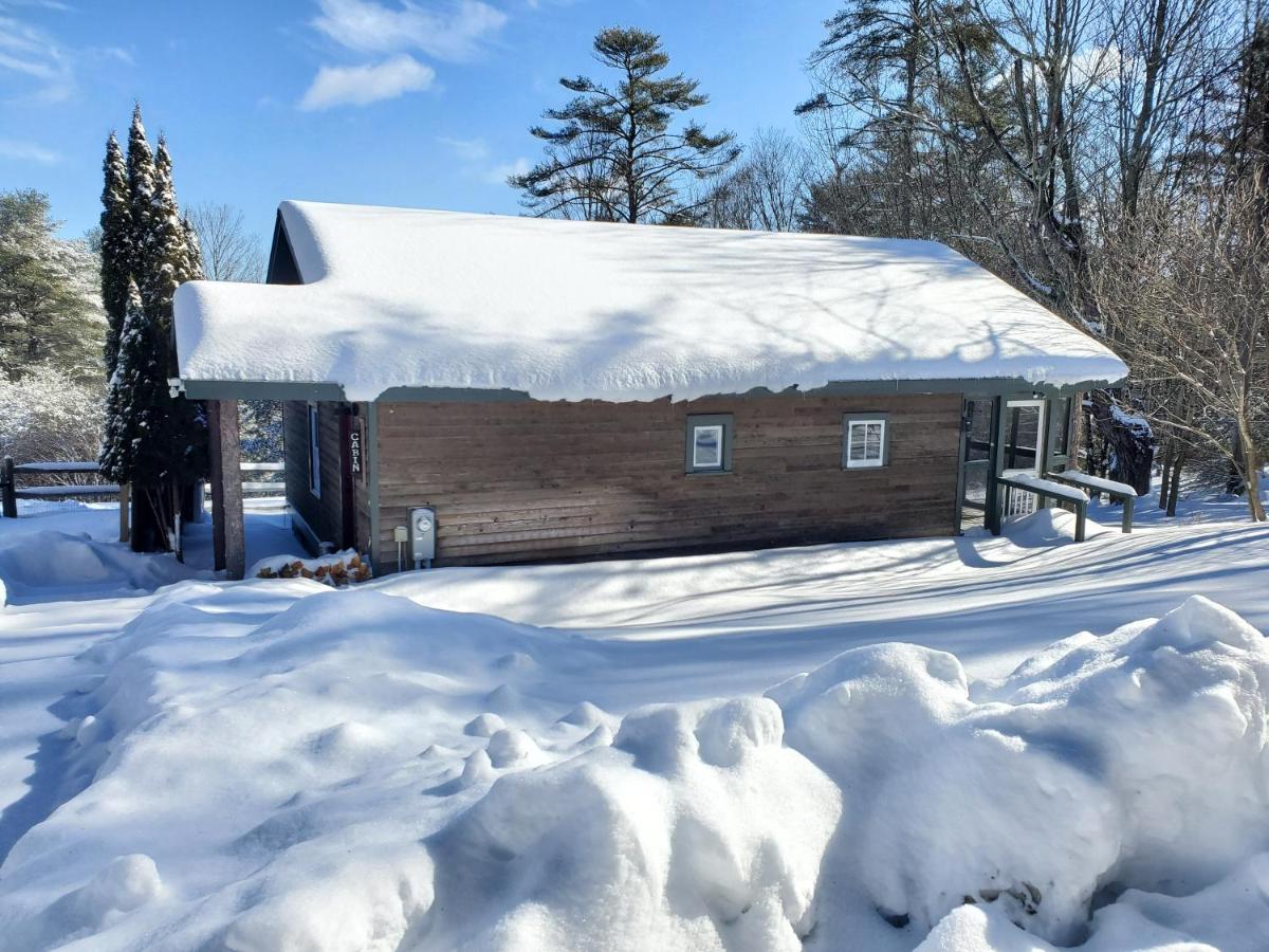| Friends Lake Inn