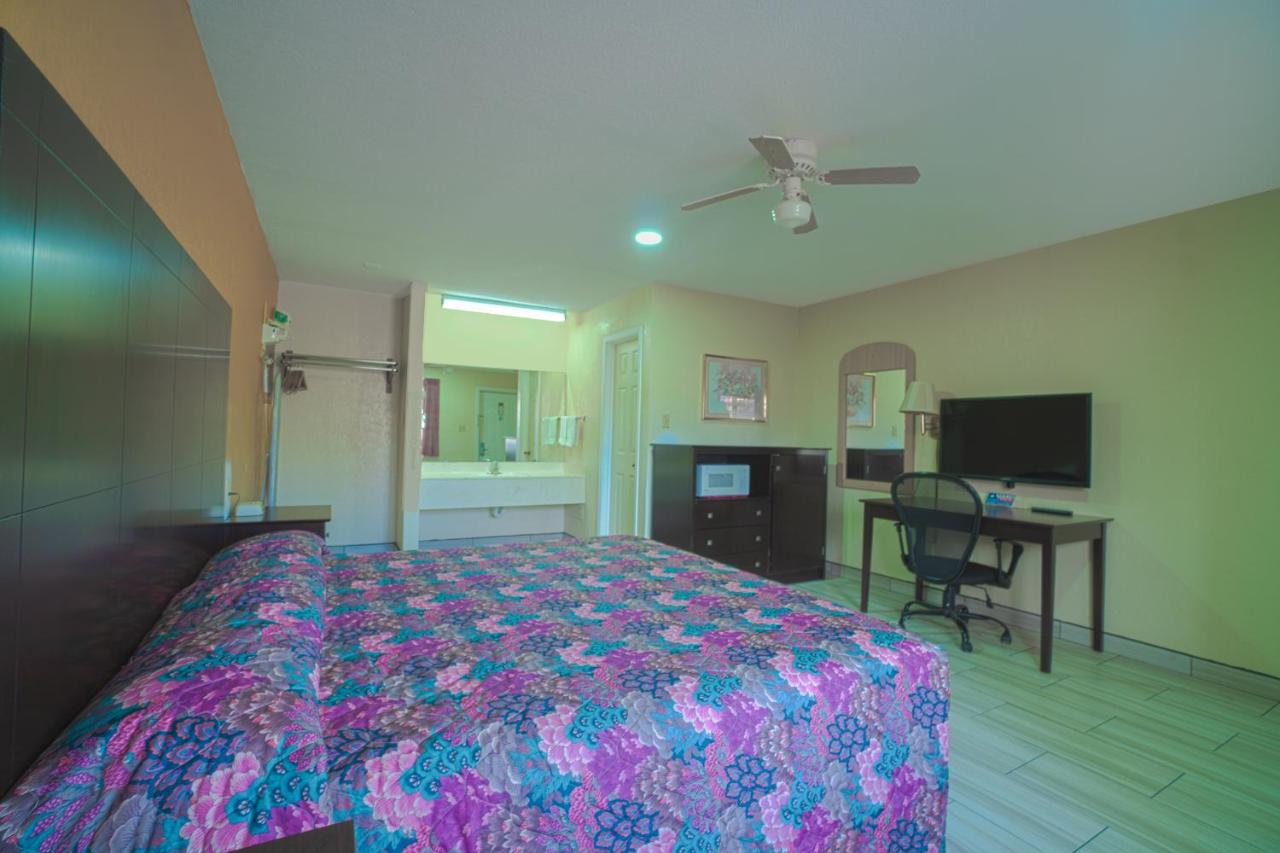 | Texas Inn San Benito By OYO near Harlingen, US Hwy 83