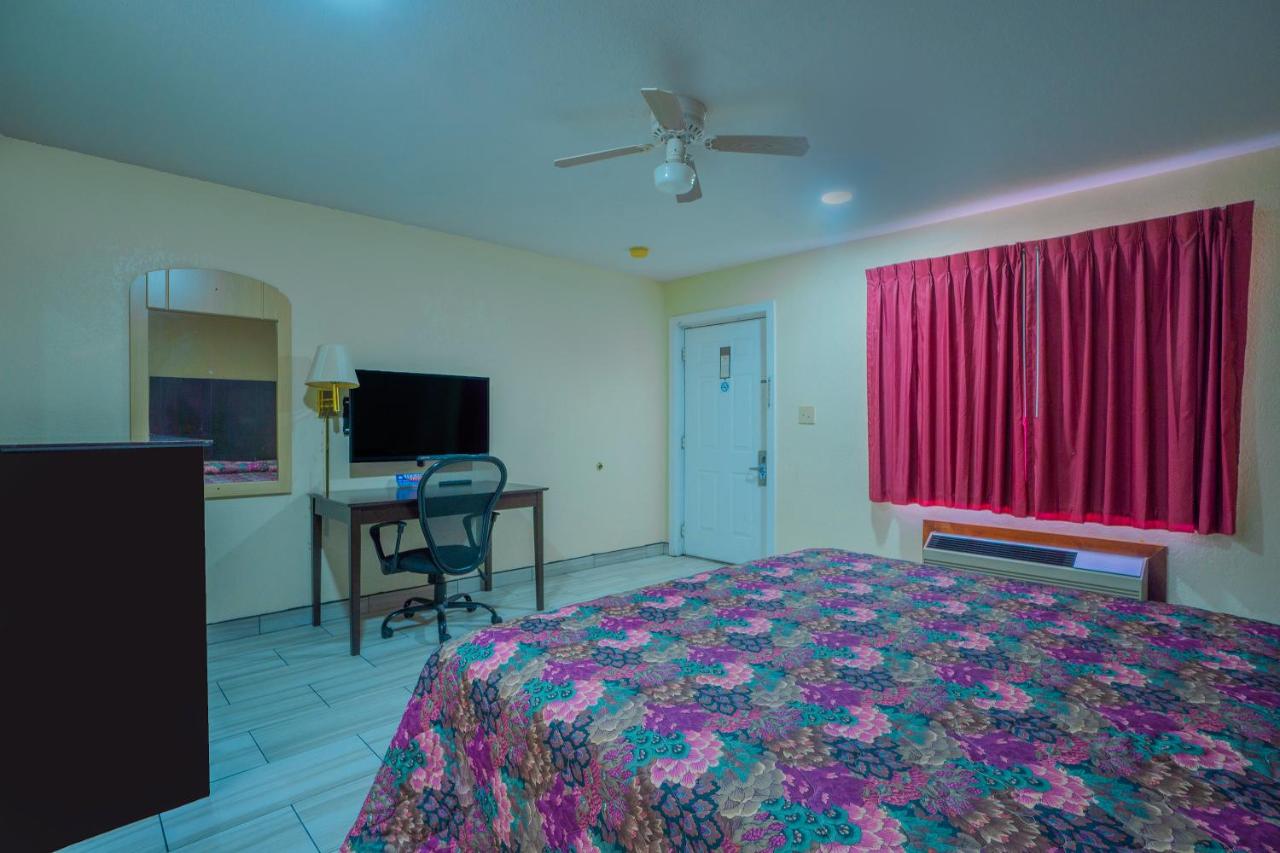 | Texas Inn San Benito By OYO near Harlingen, US Hwy 83