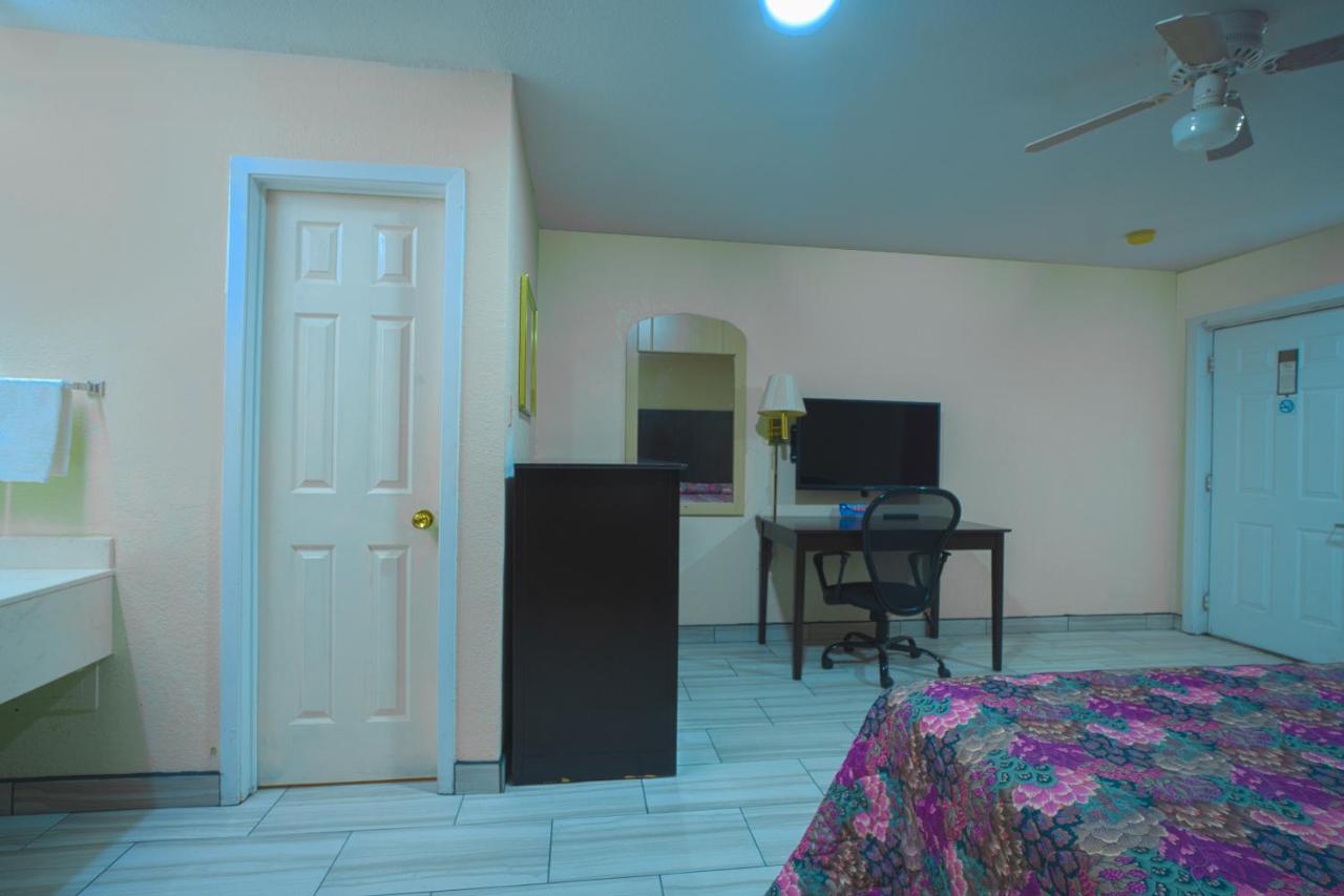 | Texas Inn San Benito By OYO near Harlingen, US Hwy 83