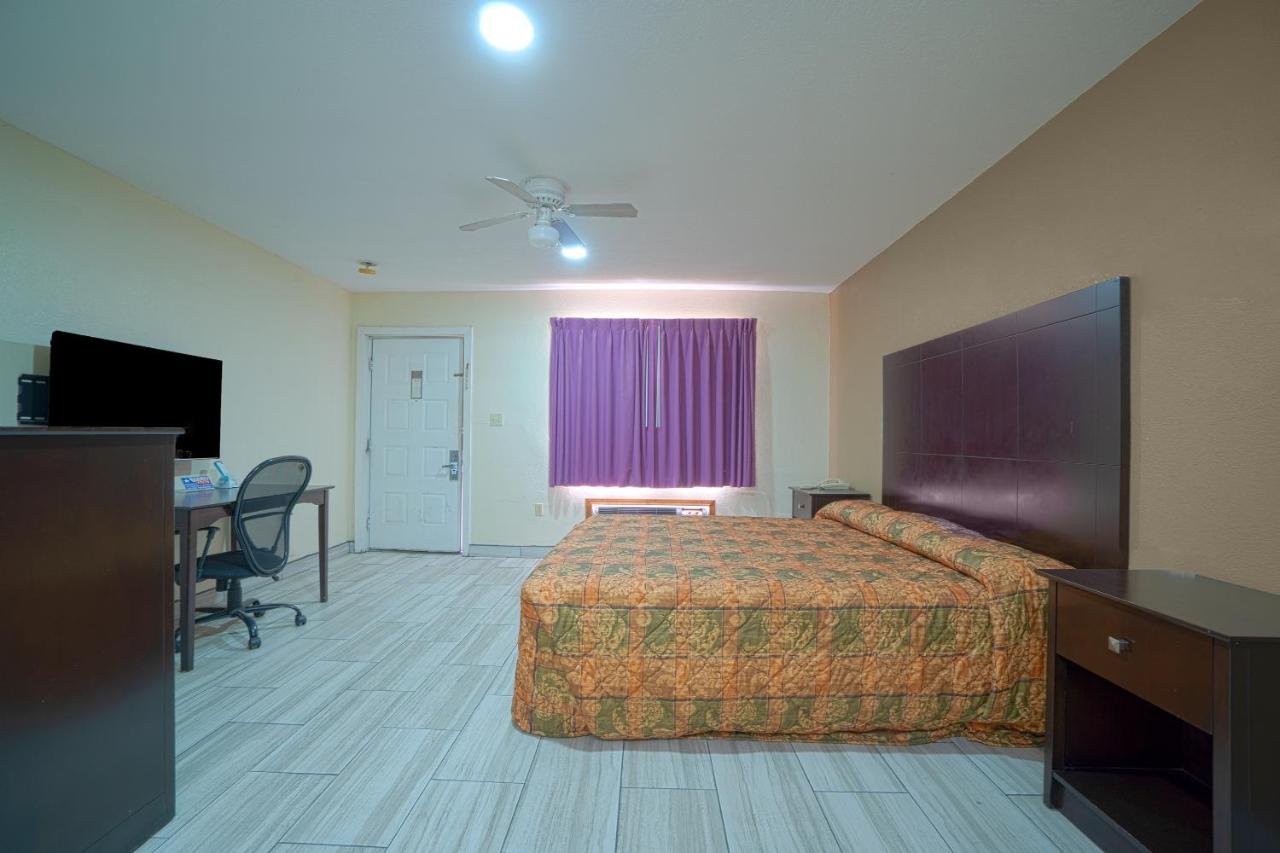 | Texas Inn San Benito By OYO near Harlingen, US Hwy 83