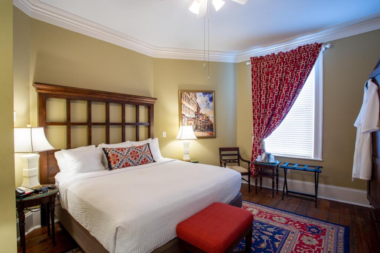 King Room - Disability Access at The Marshall House, Historic Inns of Savannah