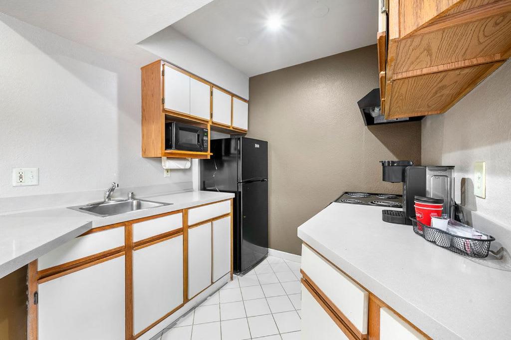 Room #48971006 at Quality Suites Buckhead Village