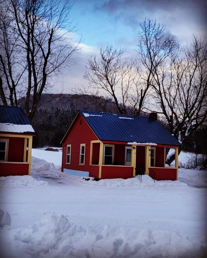| Mohawk Cottages