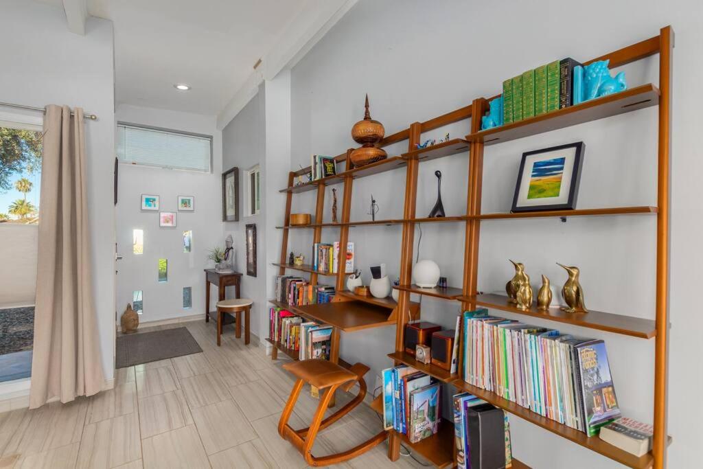 | Mid-Century Modern GEM