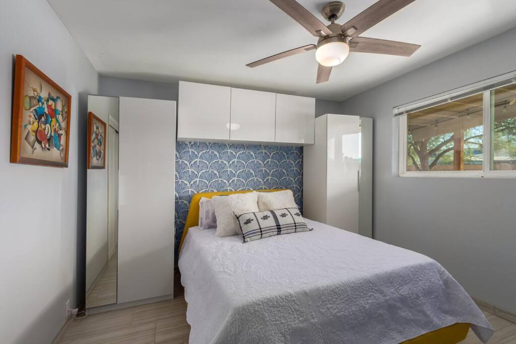 | Mid-Century Modern GEM