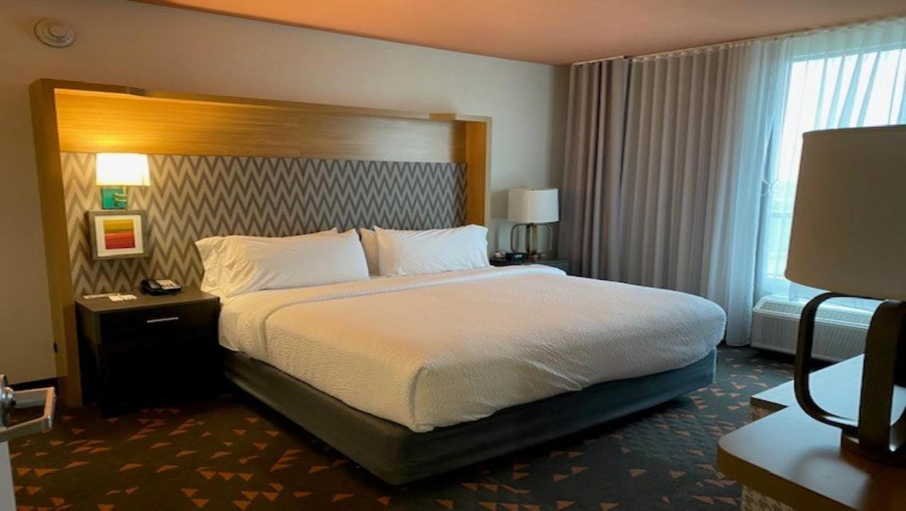 | Holiday Inn Lexington - Hamburg, an IHG Hotel