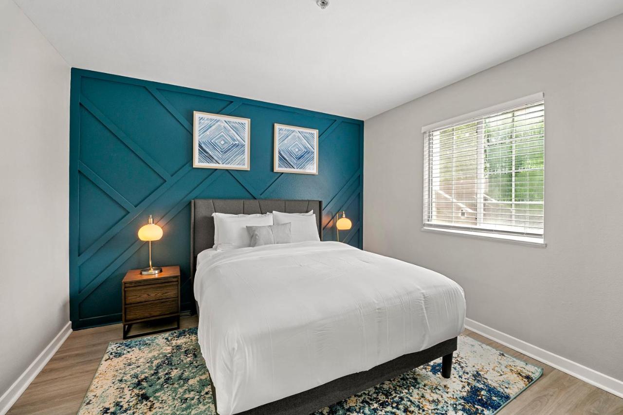 Room #48971007 at Quality Suites Buckhead Village