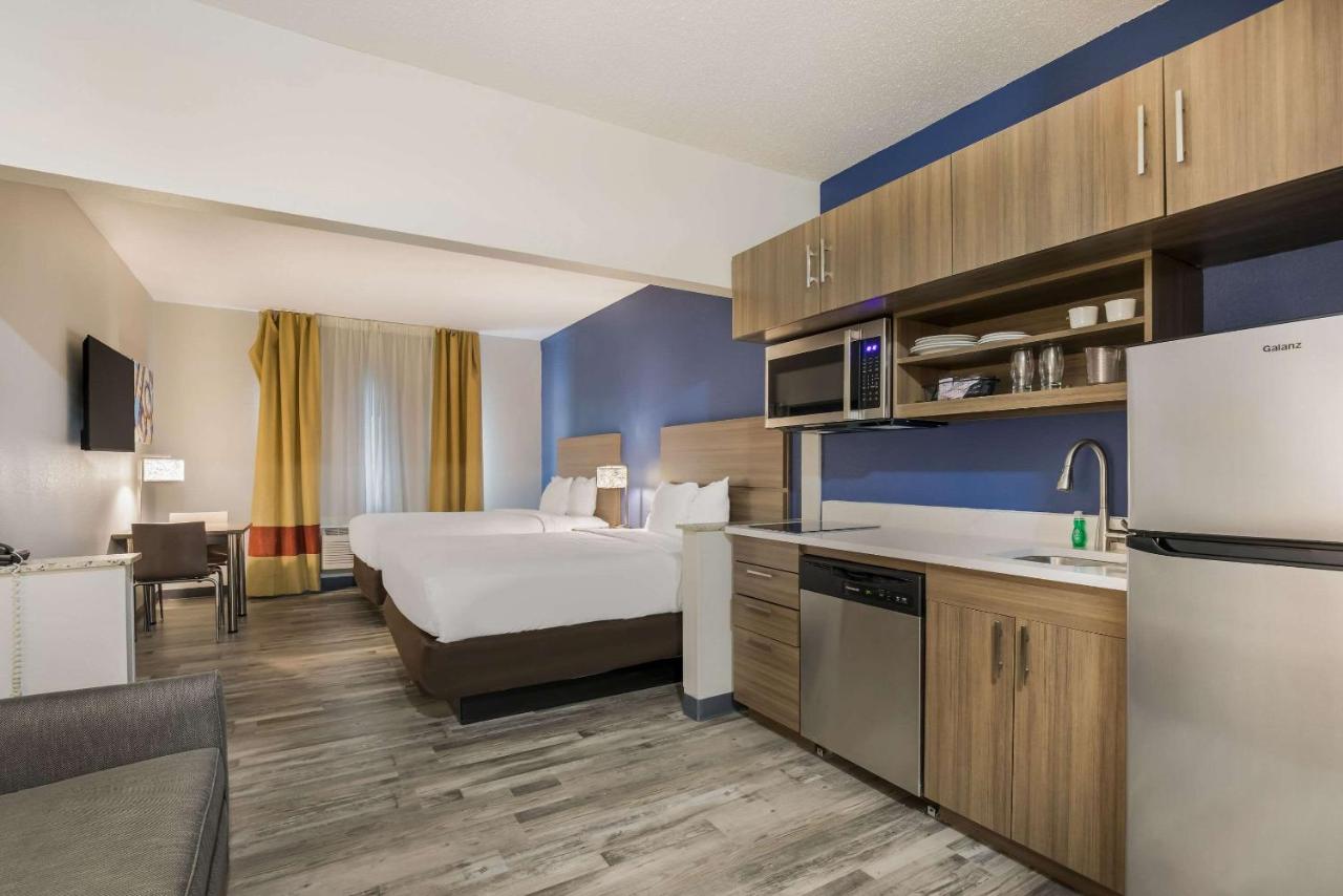 Efficiency Queen Suite with Two Queen Beds - Non Smoking at MainStay Suites Joliet I-80