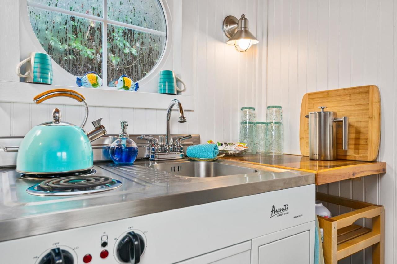 Deluxe Queen Studio at Tiny Digs - Hotel of Tiny Houses