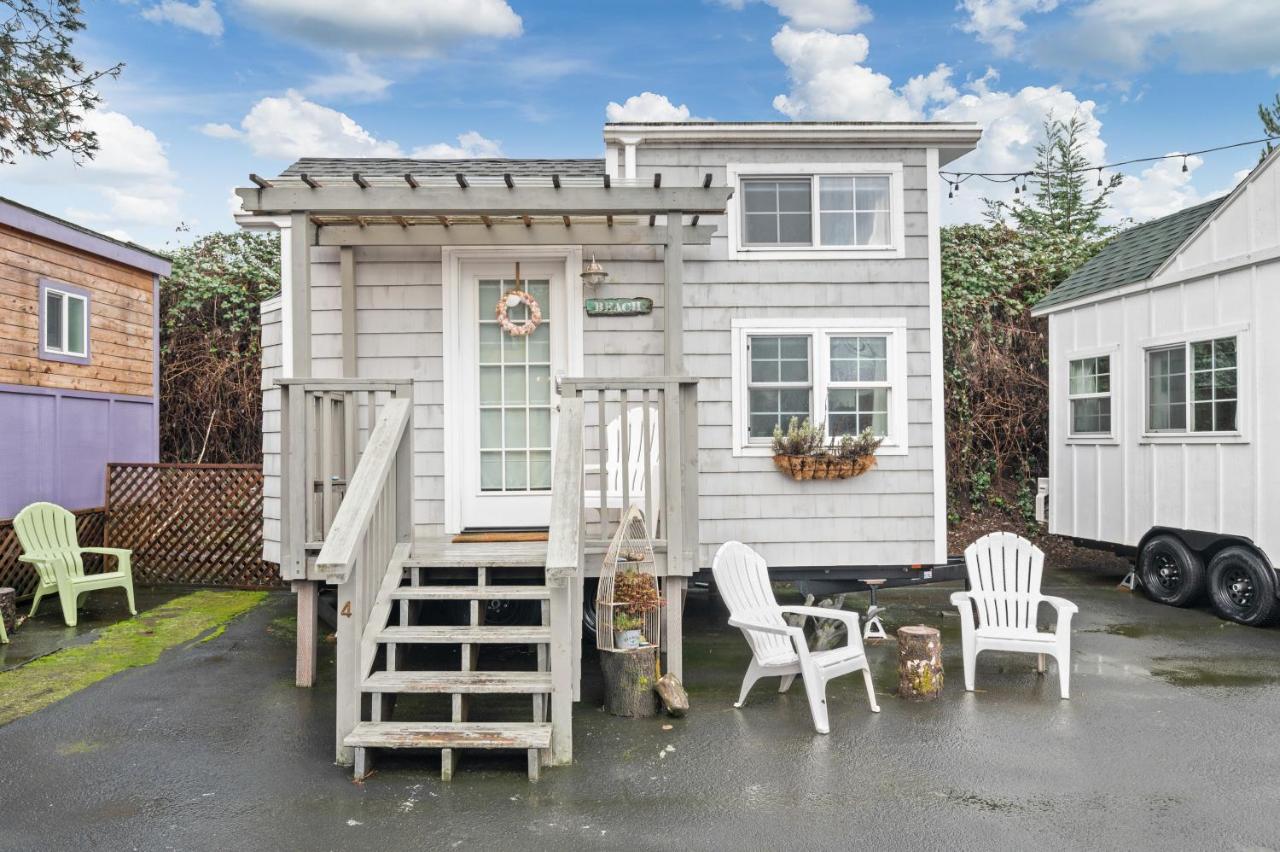 Deluxe Queen Studio at Tiny Digs - Hotel of Tiny Houses