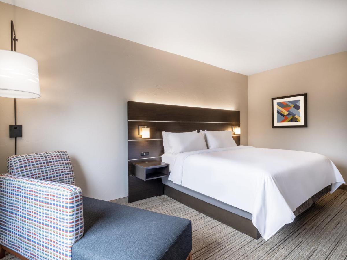 | Holiday Inn Express Hotel & Suites Beaumont Northwest, an IHG Hotel