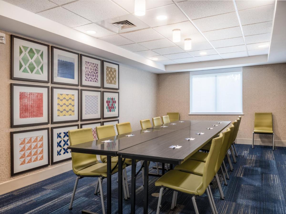 | Holiday Inn Express Hotel & Suites Beaumont Northwest, an IHG Hotel