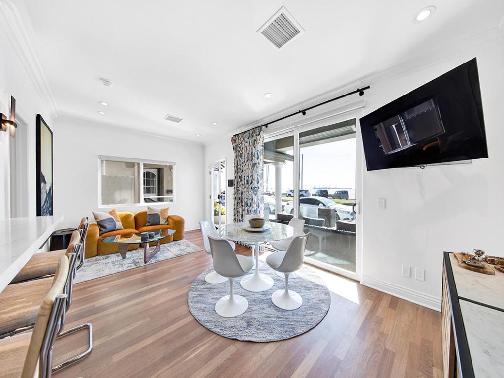| Beachfront Villa. Newly renovated with big Game Room.