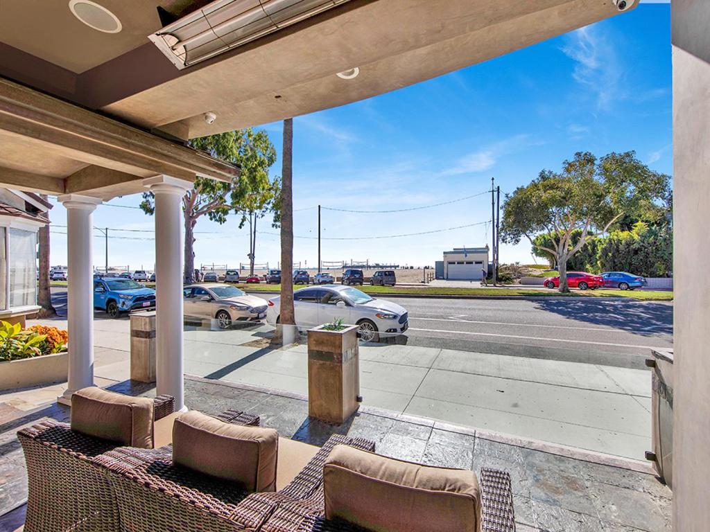 | Beachfront Villa. Newly renovated with big Game Room.