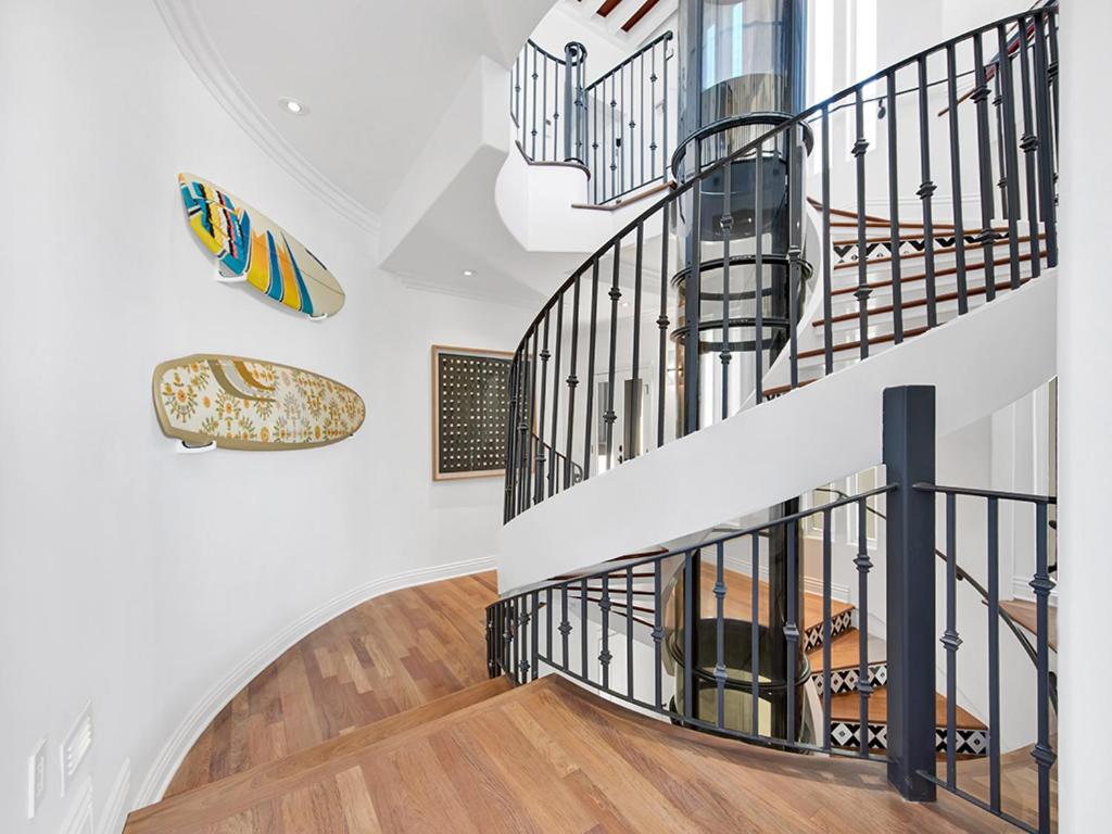 | Beachfront Villa. Newly renovated with big Game Room.