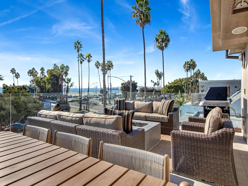 | Beachfront Villa. Newly renovated with big Game Room.