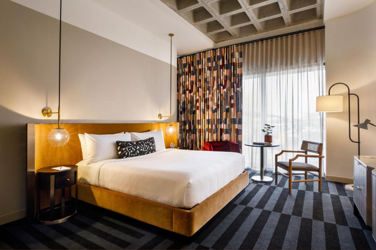 Deluxe King Room with City View at Hotel Indy, Indianapolis, a Tribute Portfolio Hotel