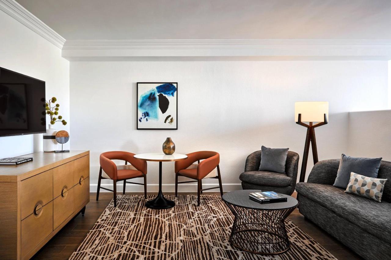 Griffin Suite, 1 Bedroom Junior Suite, 1 King, Sofa bed at JW Marriott Desert Springs Resort & Spa