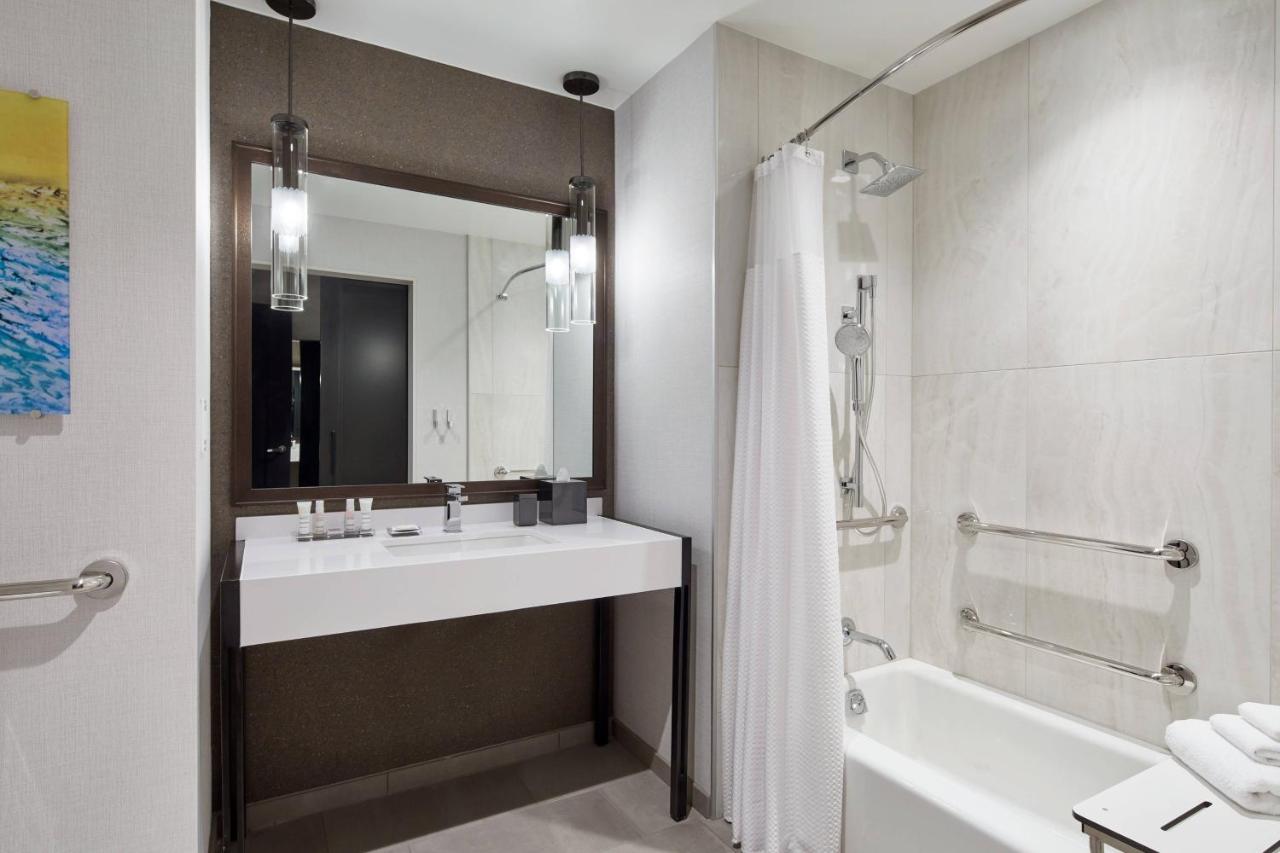 King Guest Room at UNC Charlotte Marriott Hotel & Conference Center