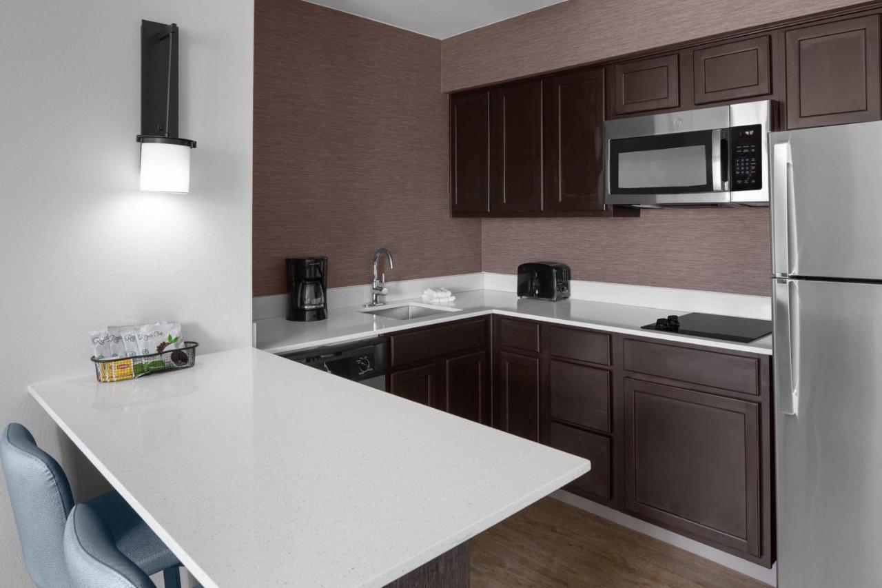 Deluxe King Studio at Residence Inn by Marriott Fort Worth Cultural District