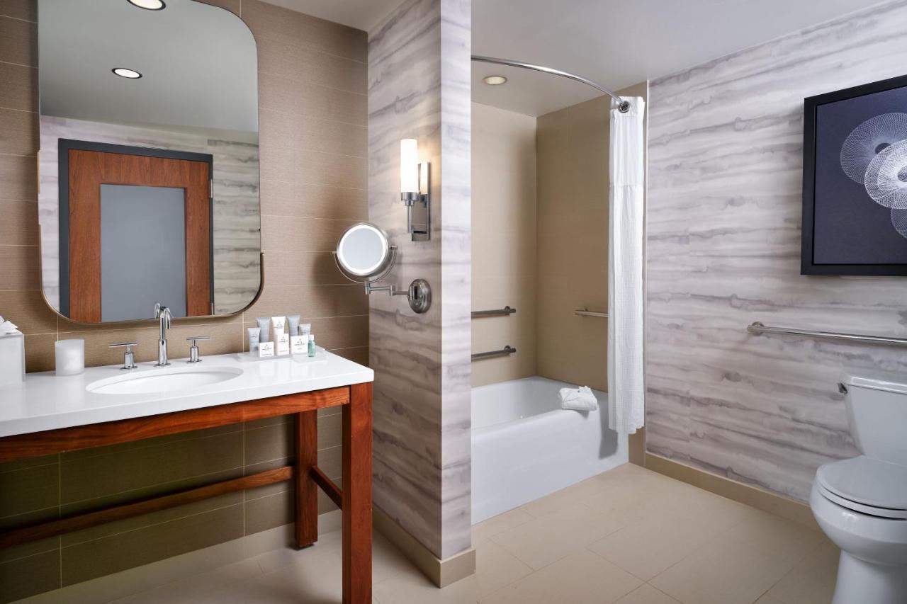 King Room at JW Marriott Indianapolis
