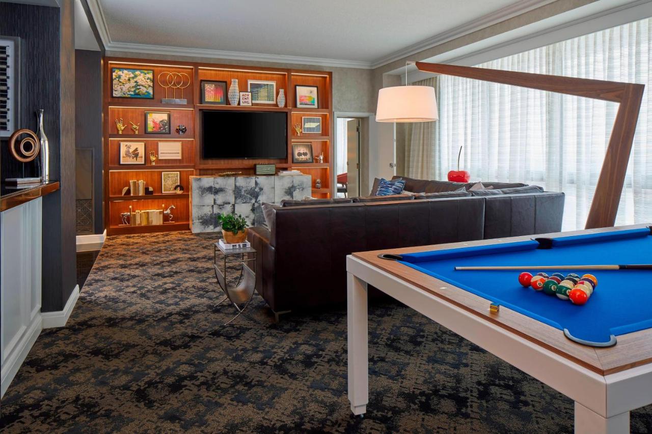 | Renaissance Nashville Hotel