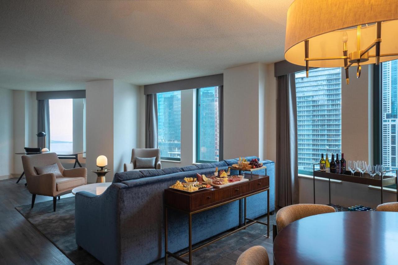 Illinois, 1 Bedroom Larger Suite, 1 King or 2 Double at Sheraton Grand Chicago Riverwalk