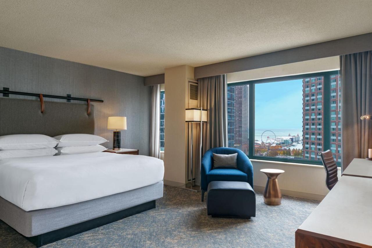 Club King Room with City View - High Floor at Sheraton Grand Chicago Riverwalk