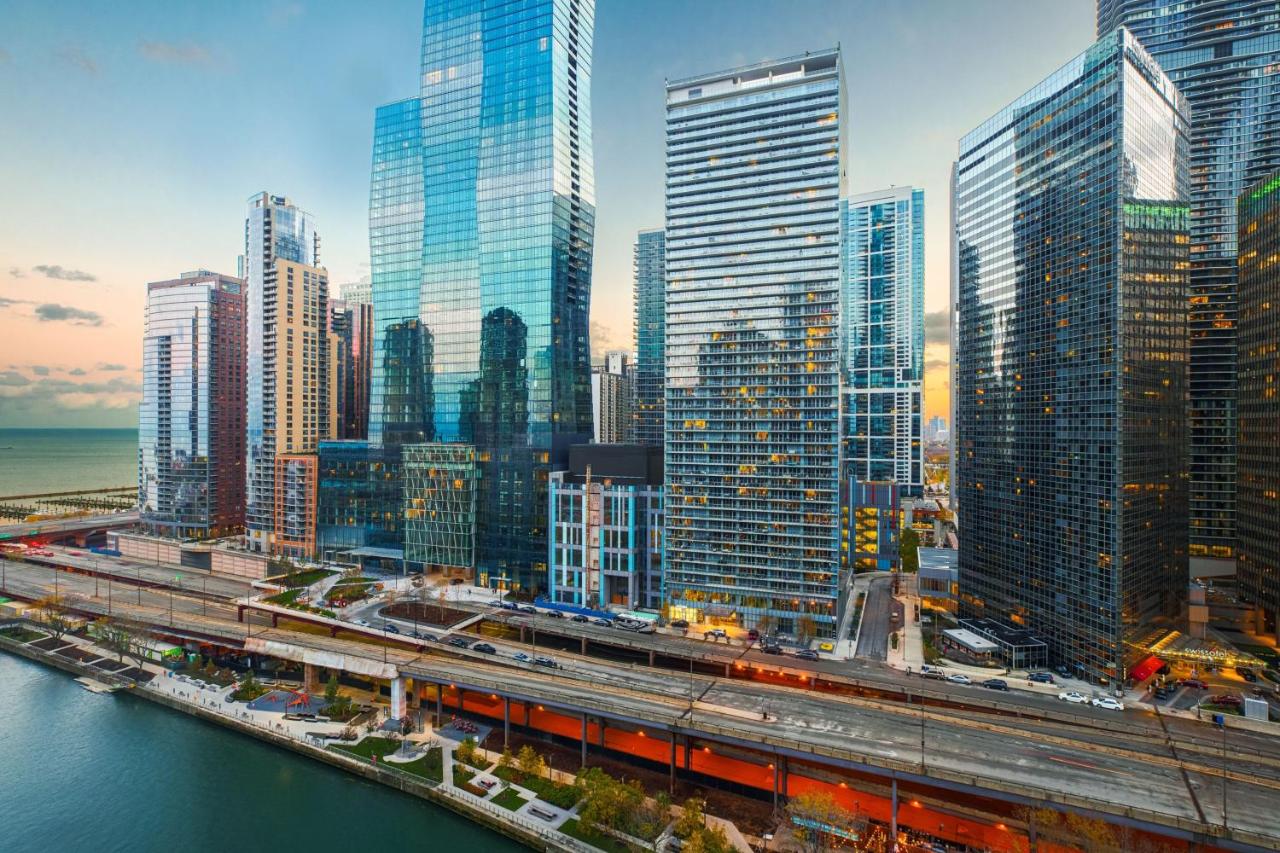 Executive Suite with Lake View at Sheraton Grand Chicago Riverwalk