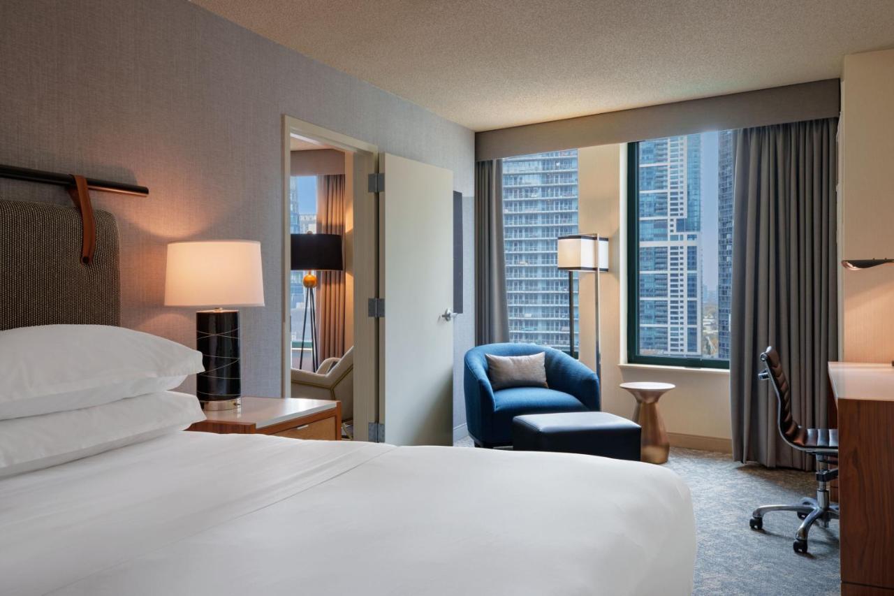 Executive Suite with Lake View at Sheraton Grand Chicago Riverwalk