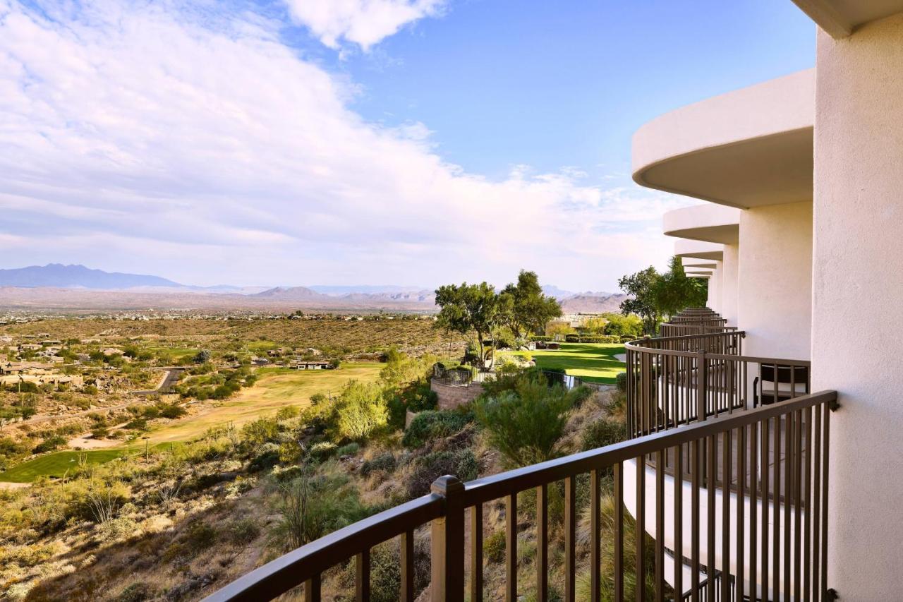 Cliffside, Larger Guest room, 1 King, Fireplace at ADERO Scottsdale Resort, Autograph Collection