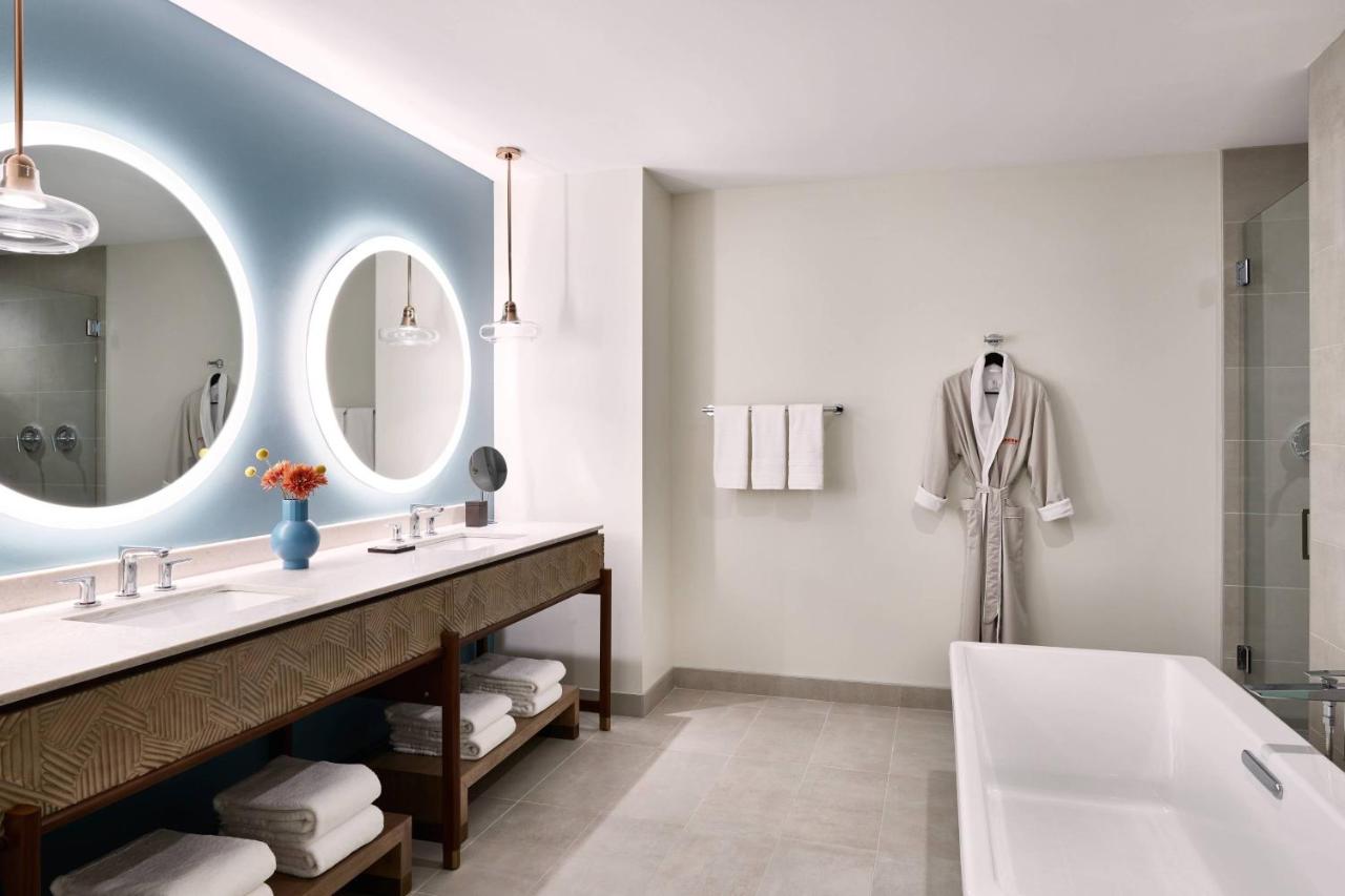 Desert Spa Suite, 1 Bedroom Junior Suite, 1 King at ADERO Scottsdale Resort, Autograph Collection