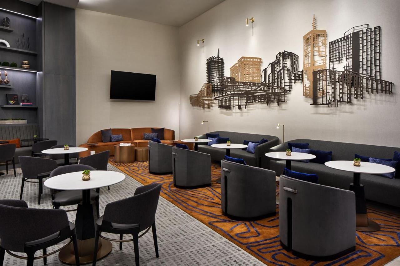 King Room - Club Level at Marriott Bethesda Downtown at Marriott HQ