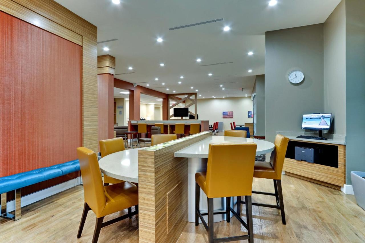  | TownePlace Suites by Marriott Houston Northwest Beltway 8