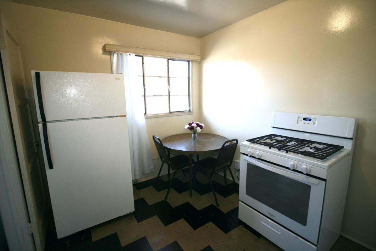 Standard Triple Studio at Harry's Man Cave: The New Star Motel Experience