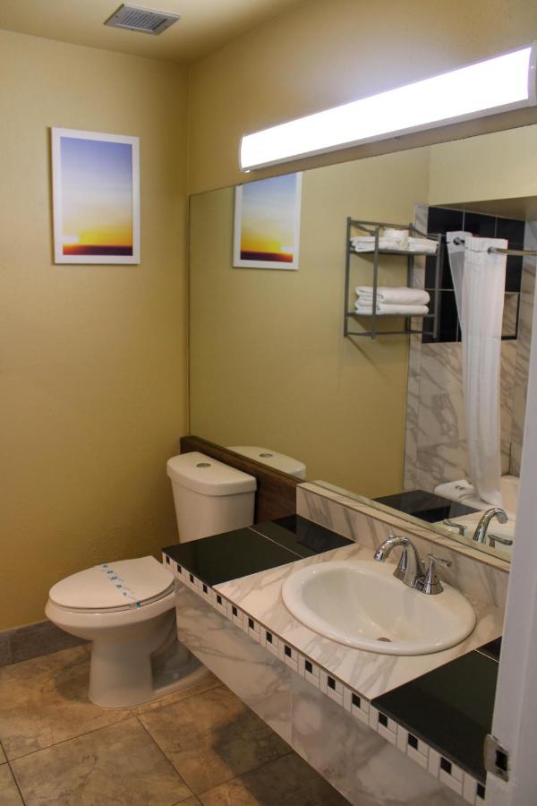 Queen Room with Two Queen Beds - Non-Smoking at Days Inn by Wyndham Bend