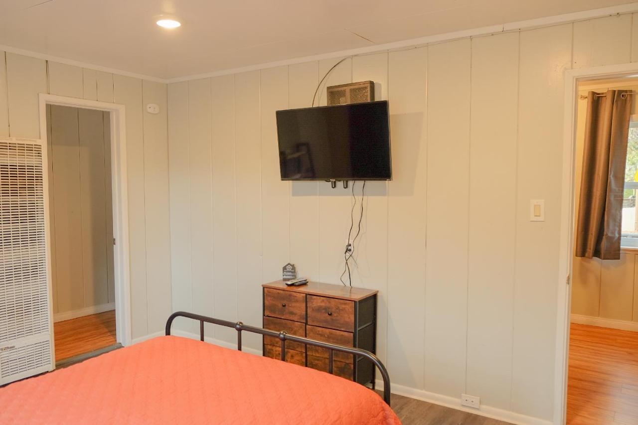  | Sherwood Arms Motel