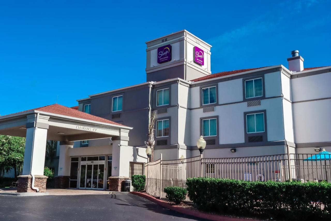 | Sleep Inn & Suites Ocala - Belleview
