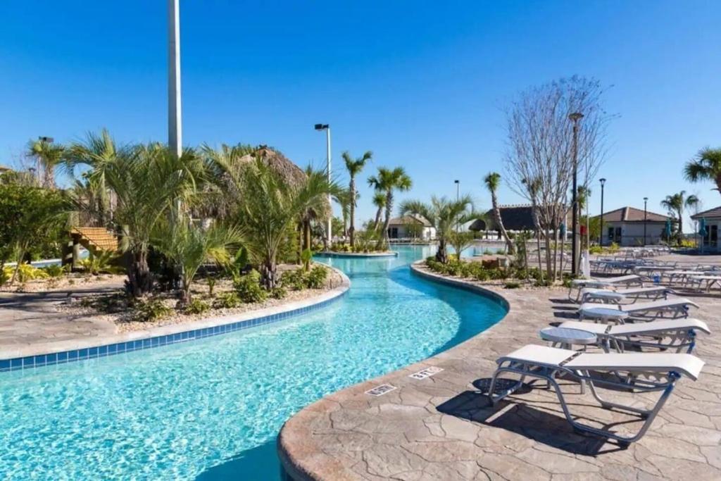 | Luxury Villa House W/ Private Pool & Spa, BBQ & Resort Water Park - Near Disney