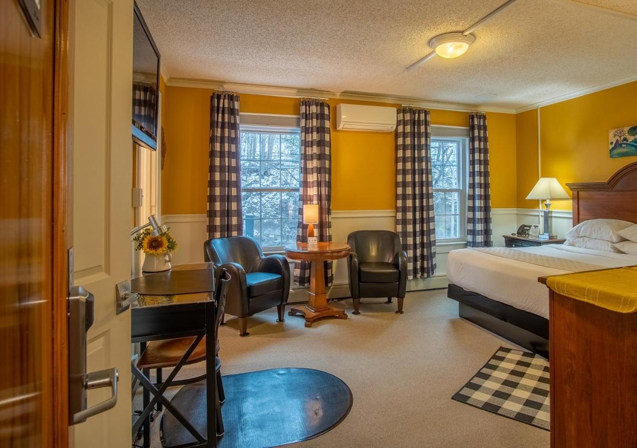 | Hotel Dushore