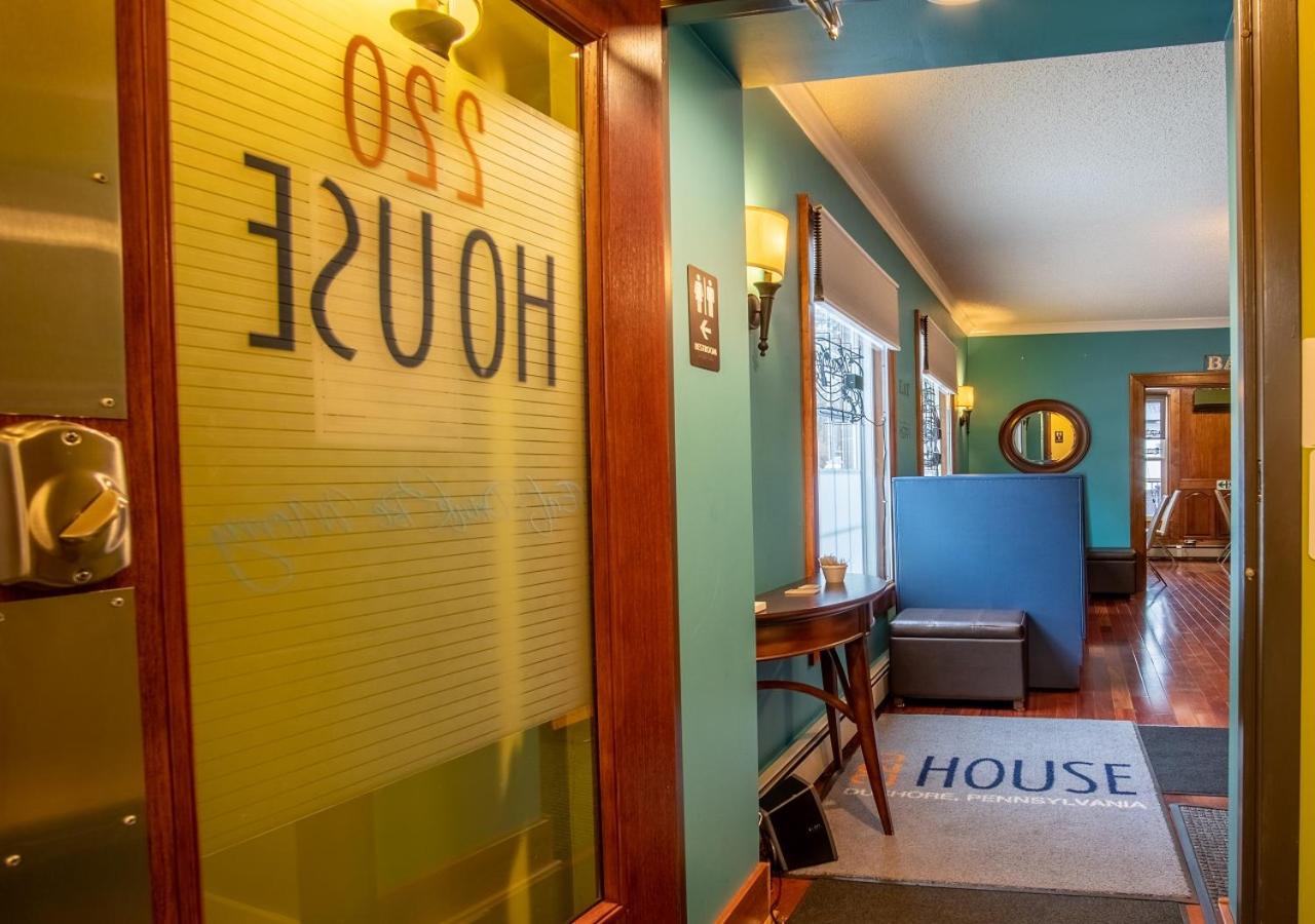 | Hotel Dushore
