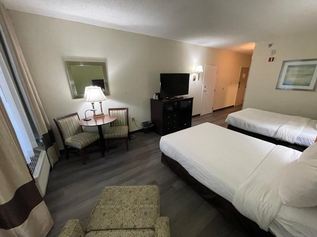 Queen Room with Two Queen Beds - Accessible/Non Smoking at Comfort Inn Pinehurst - Southern Pines