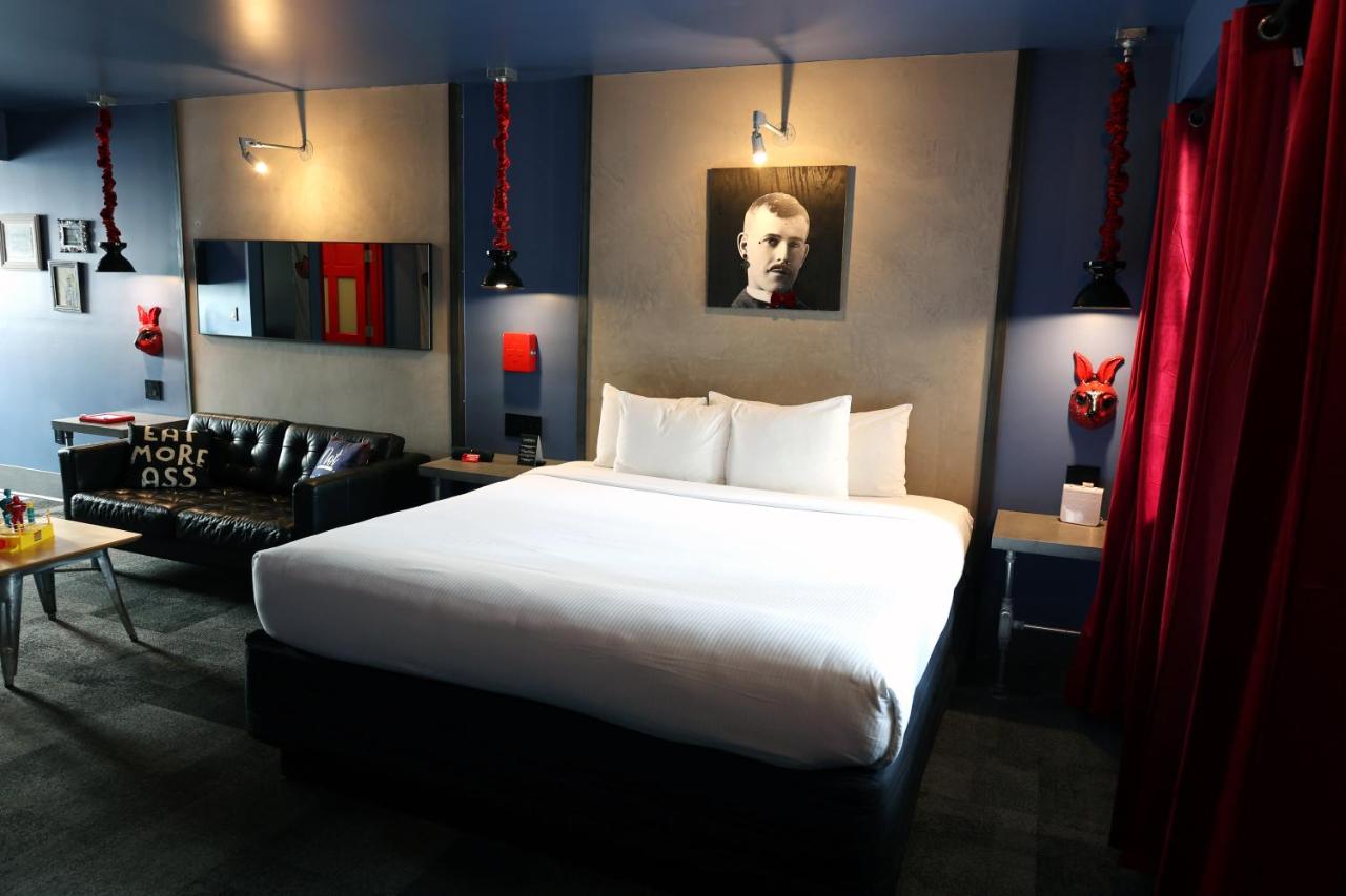 King Studio at Hôtel Gaythering - Gay Hotel - All Adults Welcome